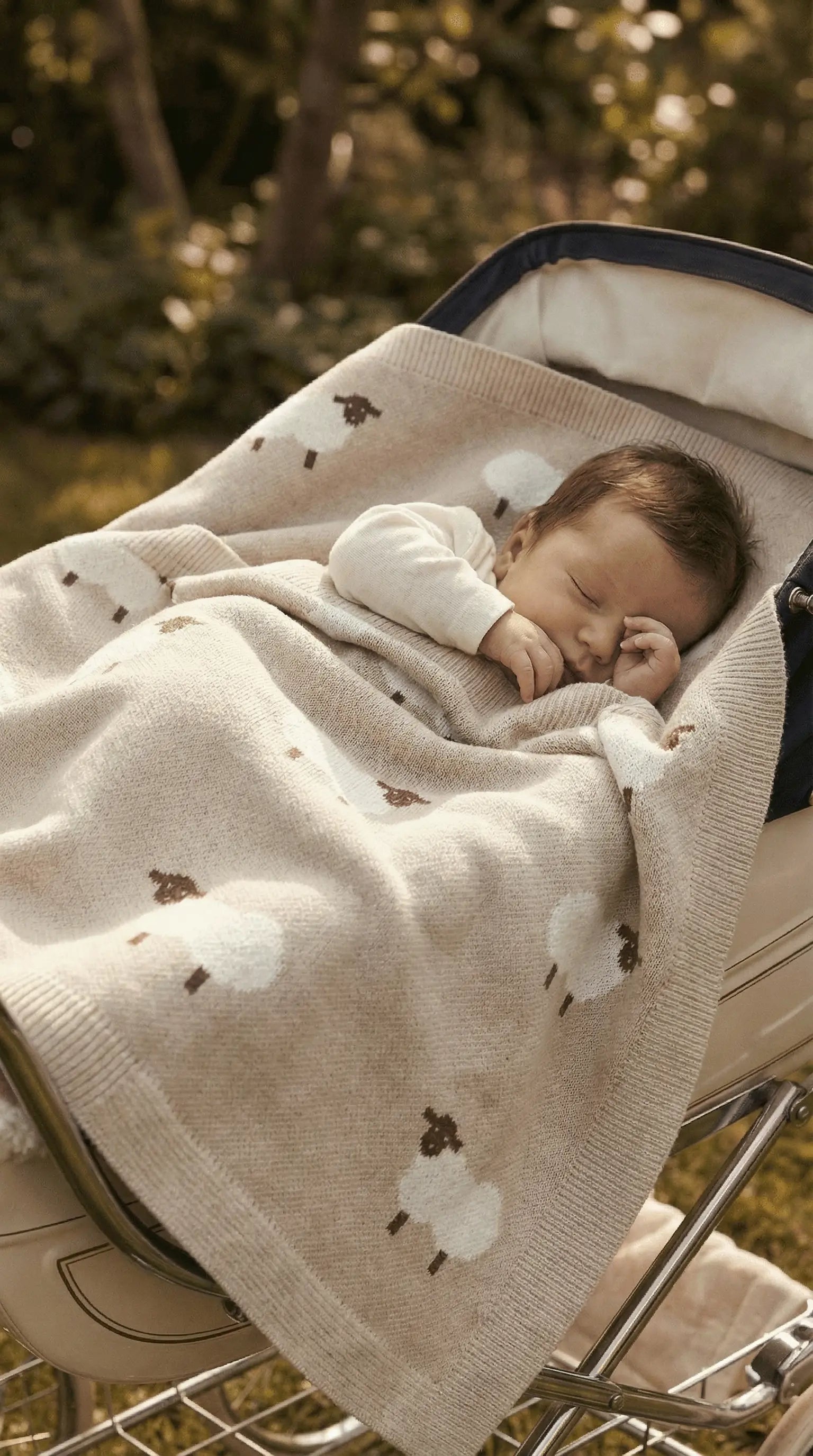 Élanoora Meadow Sheep Baby Blanket